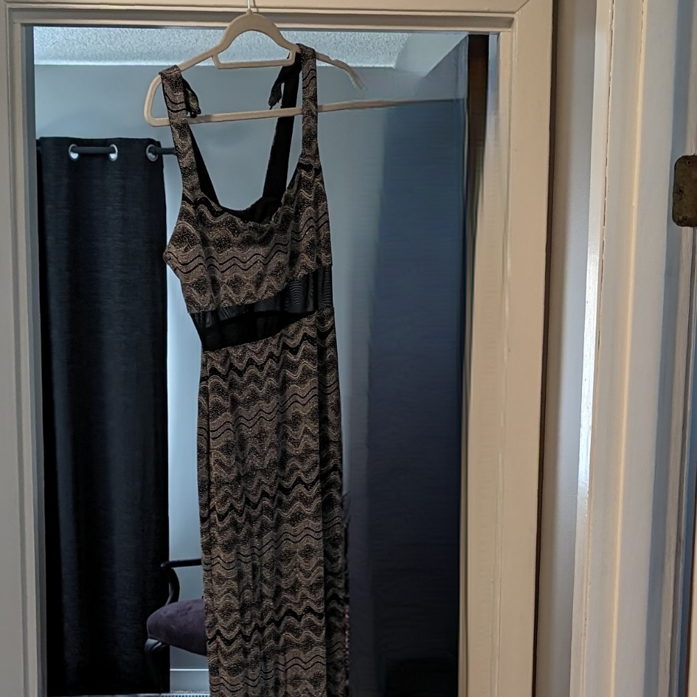 Cartise Size 6 formal dress